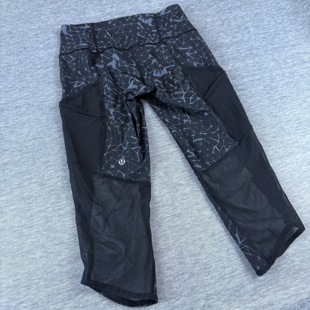 Lululemon See Me Run Cropped Leggings Star Crushed Coal Size 4‎ Athleisure Yoga